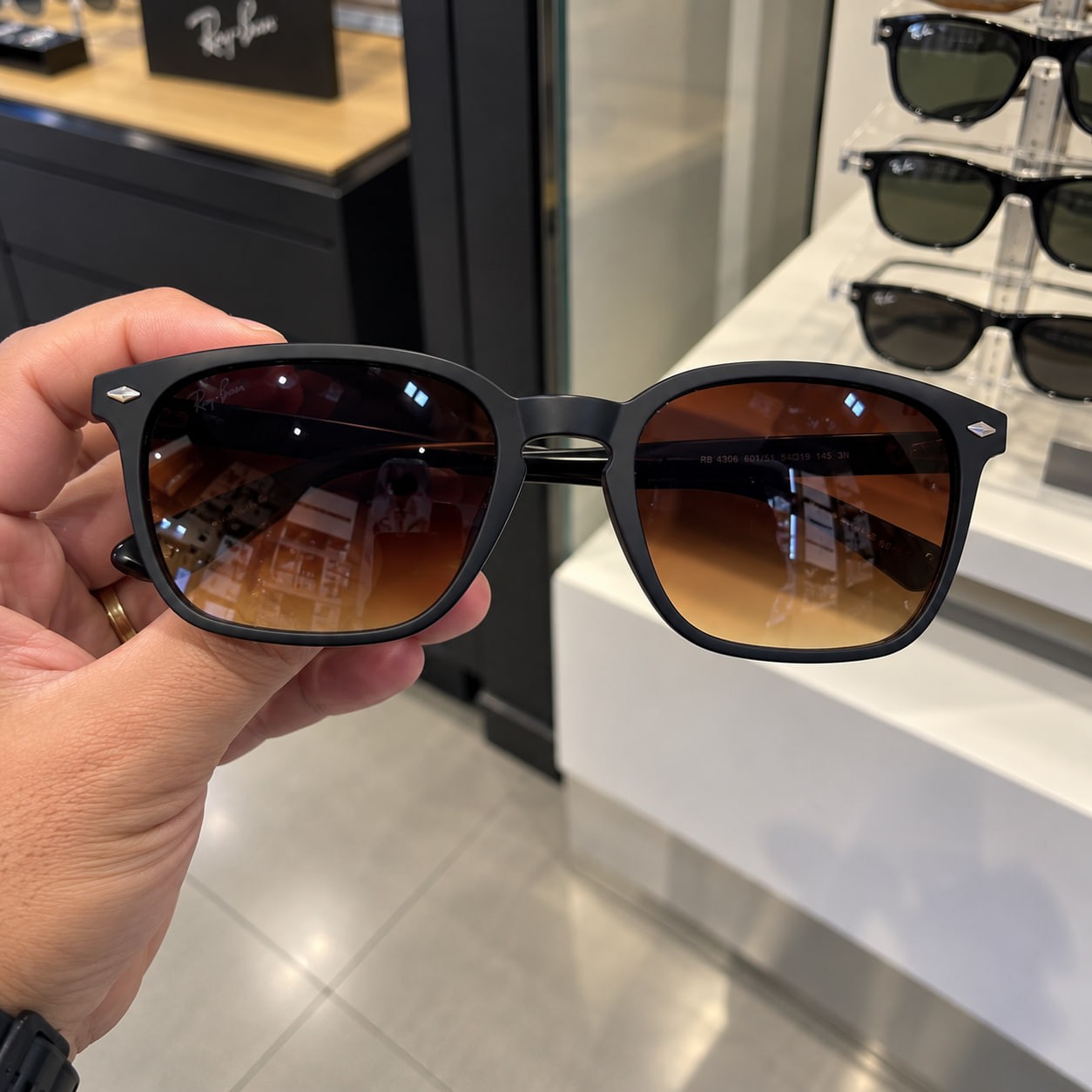 Óculos De Sol Moderno Hype Design Geométrico Uv400