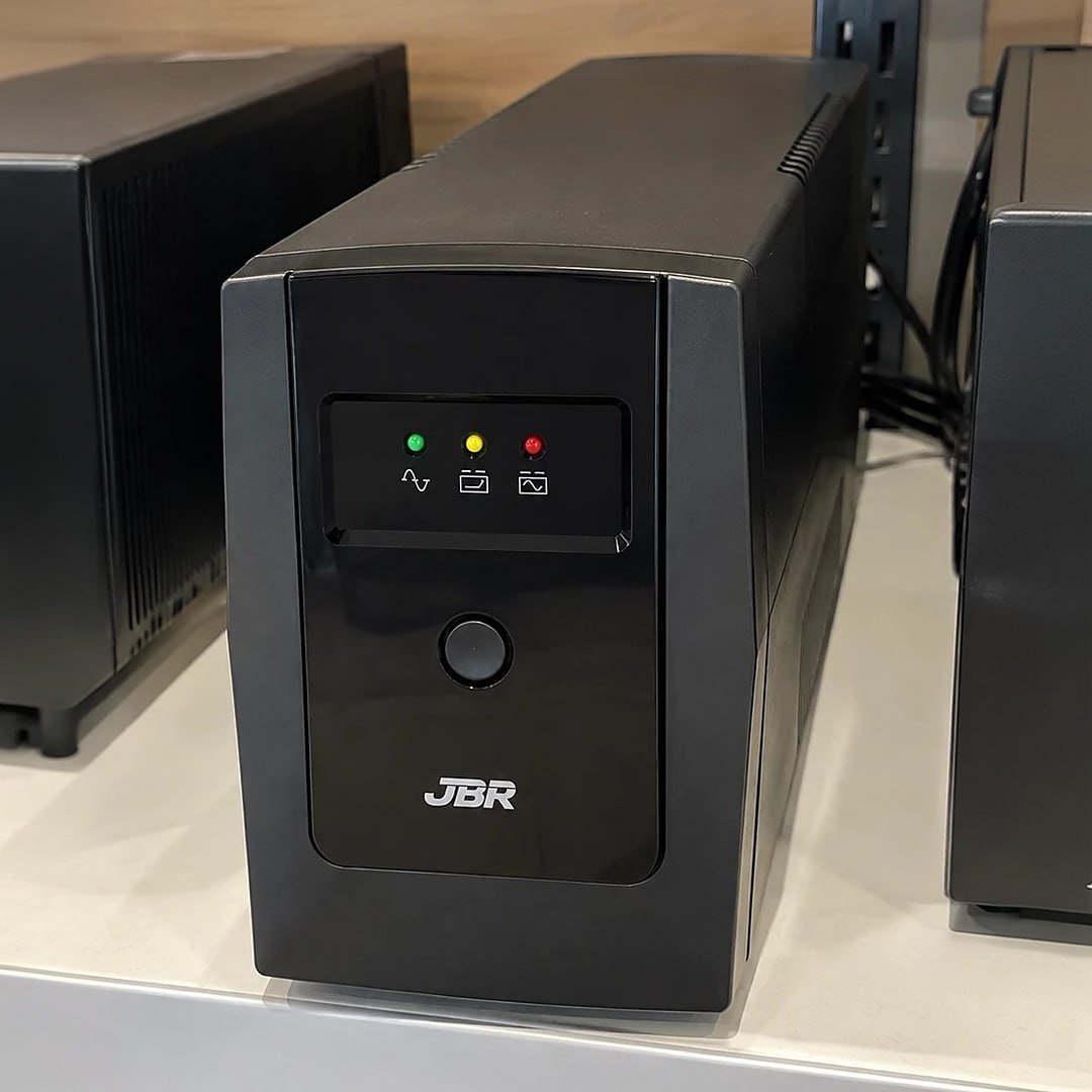 Nobreak JBR Guard 600VA entrada e saída 120v Preto