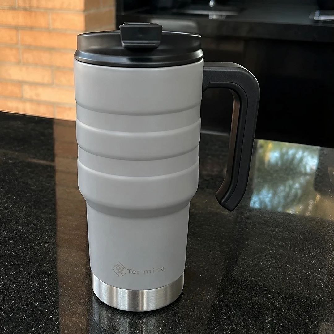 Copo térmico Termolar Vaso térmico cor cinza 590mL