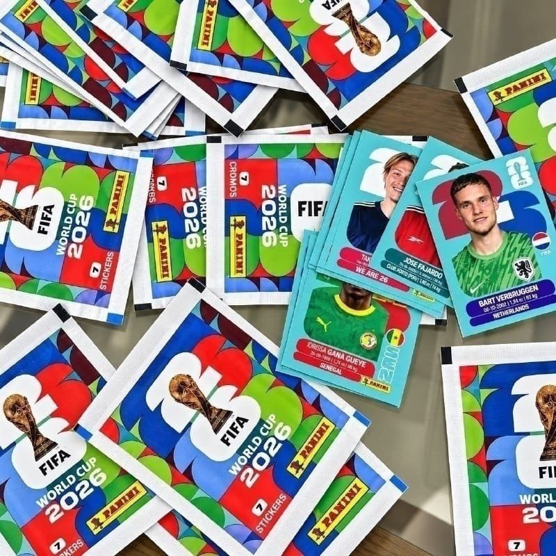 Kit com 10 Envelopes (70 Figurinhas) Panini Copa do Mundo FIFA 2026