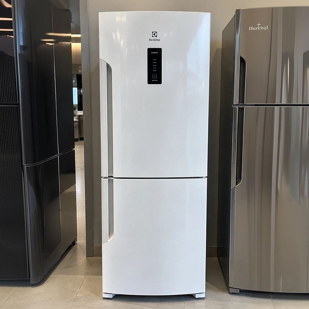 Geladeira Electrolux Frost Free 400l Autosense Branca (if44) 127V