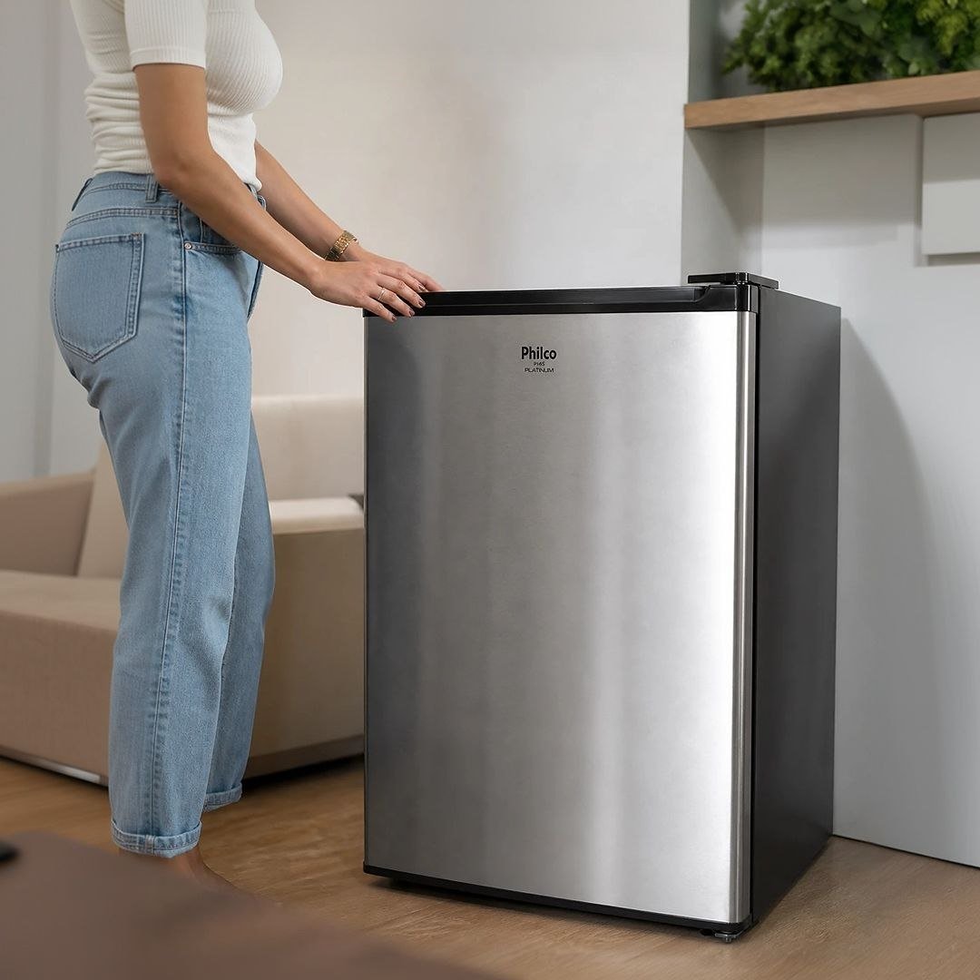 Frigobar Pfg85pl 68 Litros Platinum Philco
