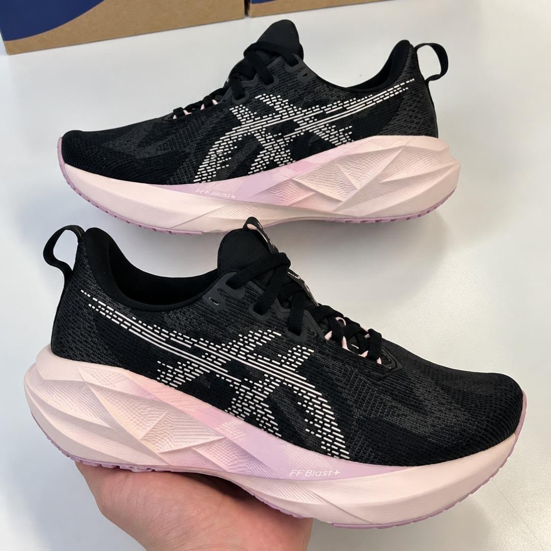 ASICS Novablast 5 Feminino