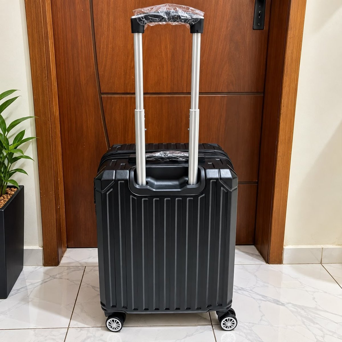 Mala De Viagem De Bordo 360o Pequena De Mão 10kg C/ Segredo