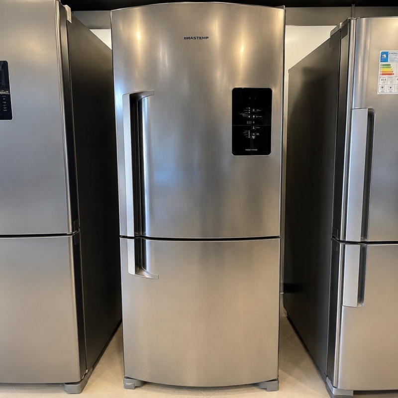 Geladeira Brastemp Frost Free Inverse 591 Litros Inox - BRE85MK 127V