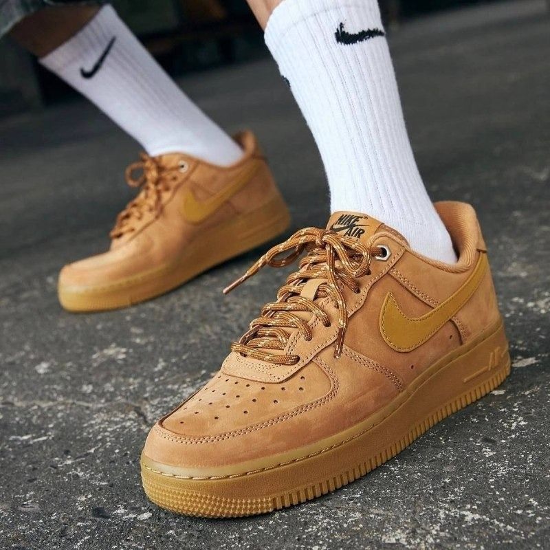 Tênis Nike Air Force 1 '07 WB (37 ao 42)