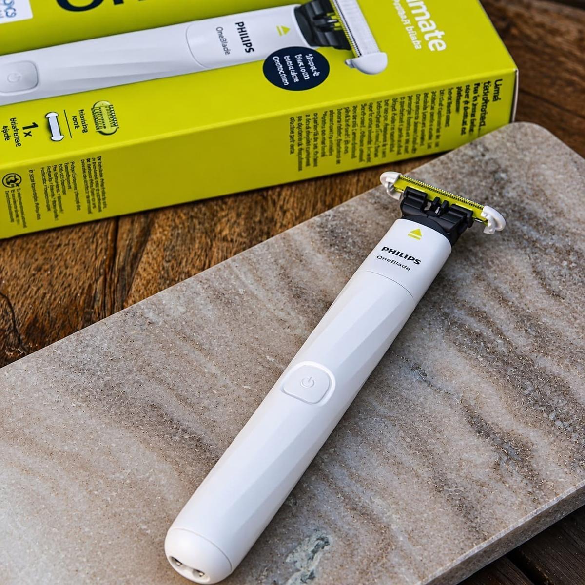 Aparador E Raspador Oneblade Intimate Qp1924/10 Philips