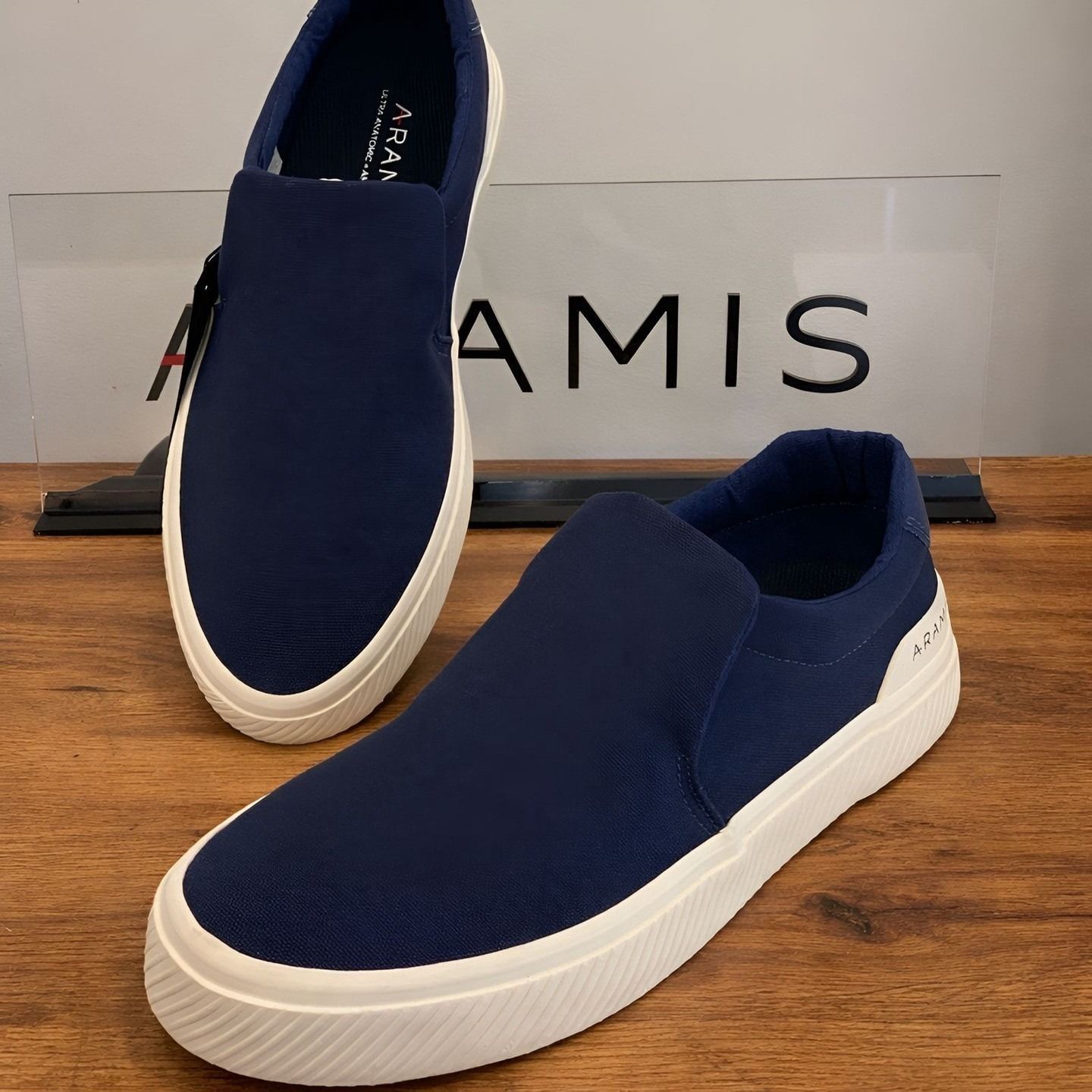 Tênis Aramis Daily Slip Canvas Marinho E Branco (38 a 43)