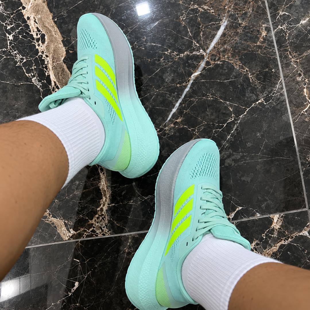 Tênis Feminino Esportivo Boost Run adidas Semi Flash Aqua