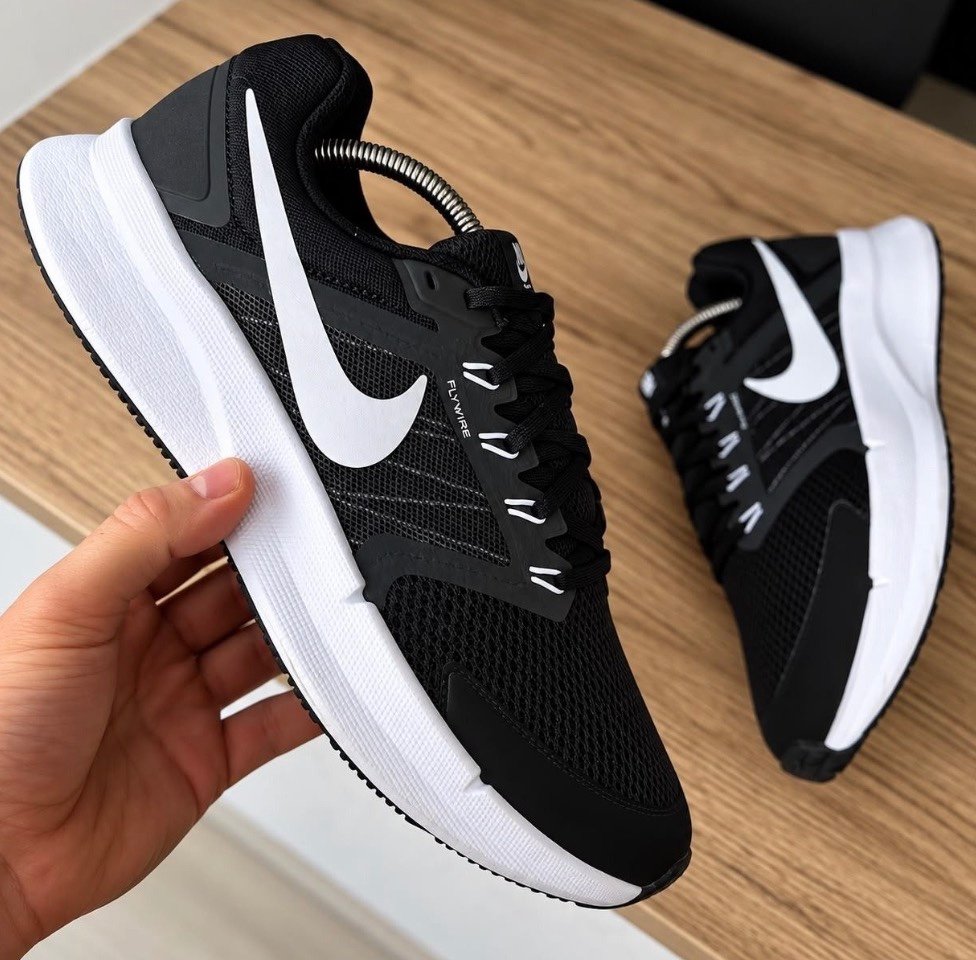 Tênis Nike Run Swift 3