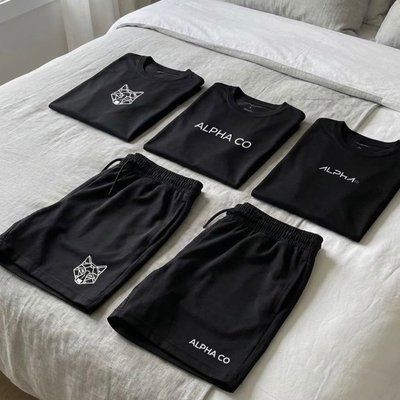 Kit 5 Peças All Black Dry 3 Camisetas E 2 Bermudas Alpha (P ao GG)
